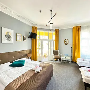 3* Vendégház Expolis Residence - City Center - 24H #Betterthanyourex